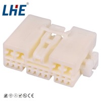 7283-8397-40 RoHS Certification Female Auto Connector Crimp Auto Fuse Terminal